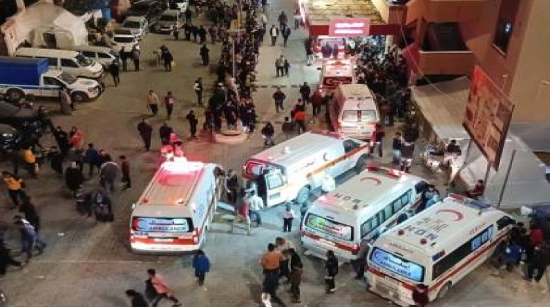 "الهلال الأحمر الفلسطيني": تعليق جميع المهمات الطبية في قطاع غزة لمدة 48 ساعة